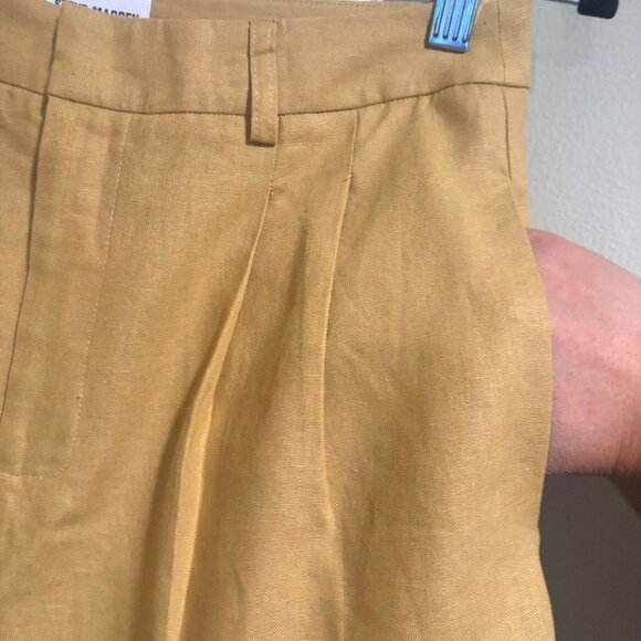 Steve Madden Women Small Linen pleated shorts Butterscotch collar - Picture 2 of 7